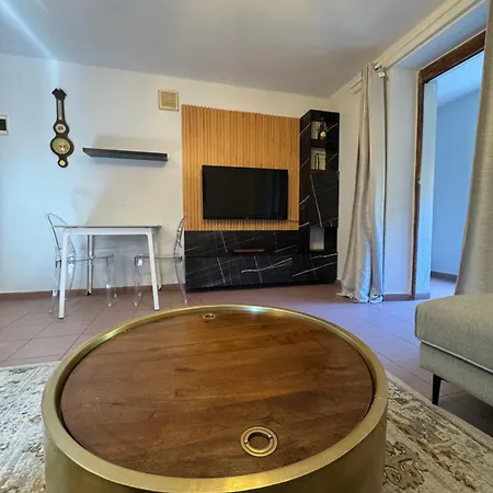 Prime Location In Apartamento Tirana